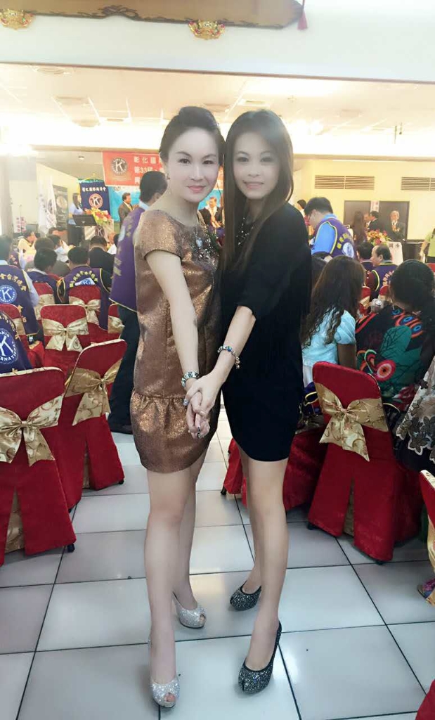 29天清一百吨垃圾，正妹靓机壮丽环岛行