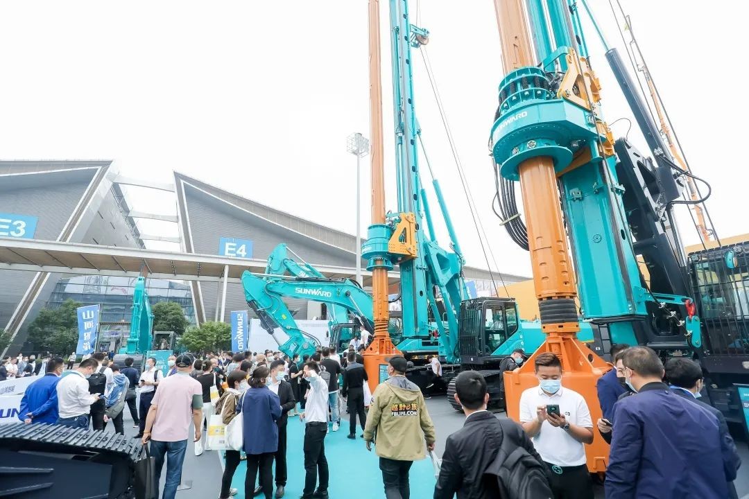 何清华出席长沙国际工程机械产业链发展峰会，走“双循环”路路关键在于“要做好自己的事件”